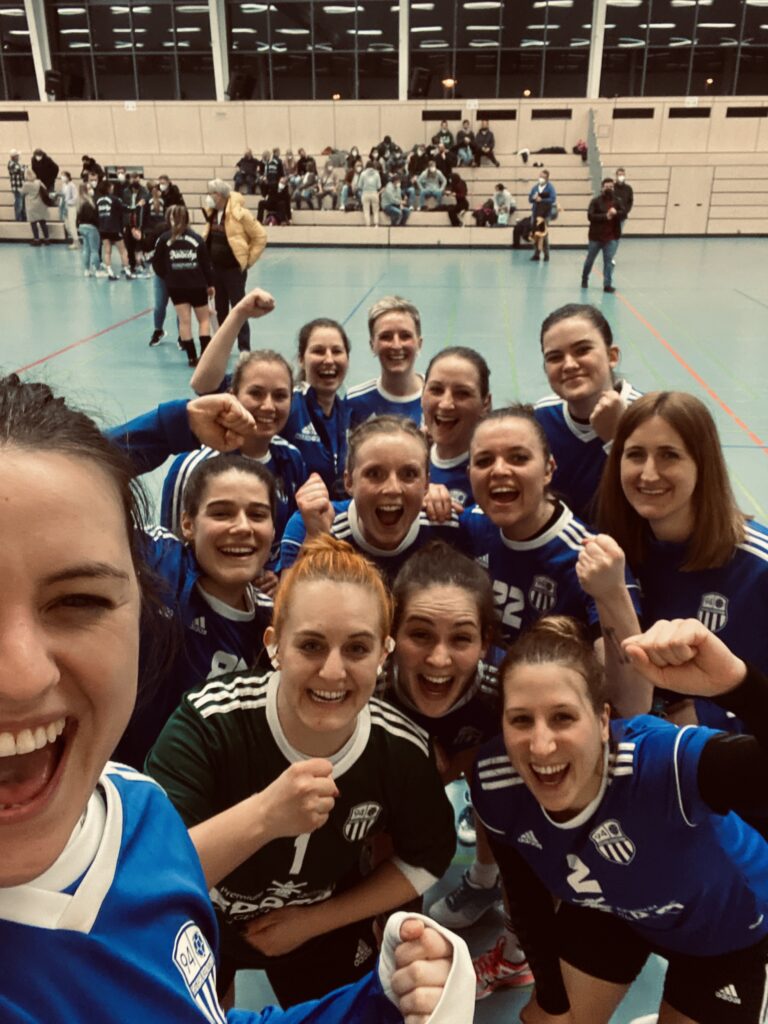 Damen: Wichtiger Sieg im Derby!